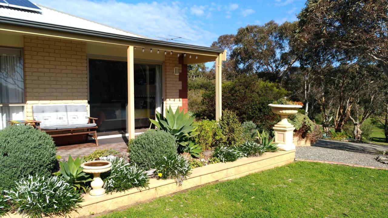 Bed & Breakfast Austiny 3*